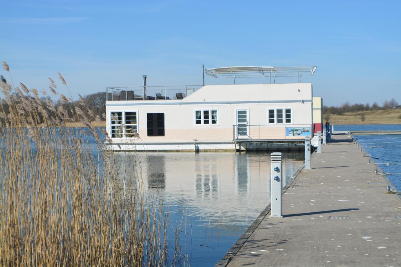 Hausboot Lagoon Stralsund Esterno foto